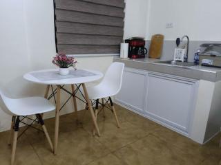 Modern Cozy Condo Near The Farm at San Benito - 3