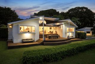 Byrons Brae Tranquil Estate w Pool Views - 3