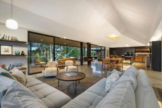 Charlotte Estate Luxury Byron Retreat w Pool Events - 1