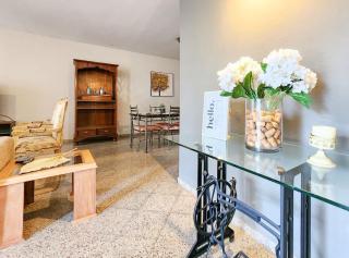 Don Alfonso 3-Bed Home Patio Paradise and BBQ Haven - 8