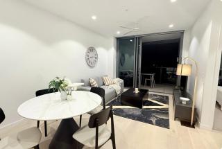 1BR with apt sofa bed in QWR level 29 - Brisbane City - 2