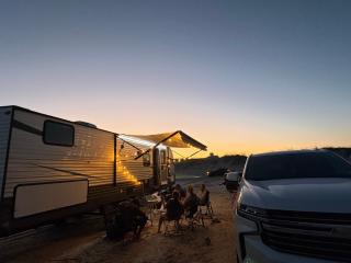 Beachfront Rv "The Beach Bum" - 3