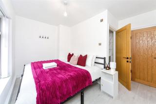 Cosy 2 bedroom Home-Mersey, Wirral-Sleeps 4 - 9