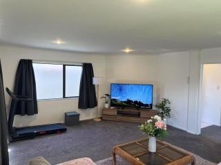 CBD Fringe Hidden Gem - 2