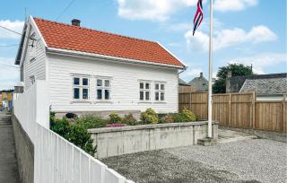 2 Bedroom Stunning Home In Haugesund - 0