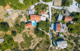 Amazing Home In Makarska - 9