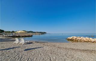 Awesome Apartment In Umag With Swimming Pool - 6
