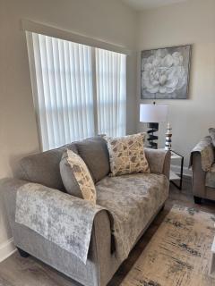Modern townhouse, with two master suites in a gated community, tennis courts, basketball courts, huge swimming pool and playground - 8