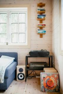 Charming Tiny House Near Forest And Lake - 4
