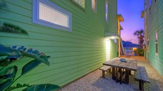 Beachview 54 Apartment by AvantStay - 1