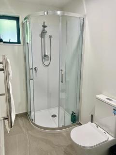 Midnight Haven Modern Escape - 3