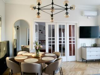 Royal Castle View - 8