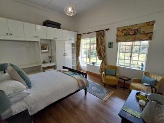 Country Barns Guest house - 5