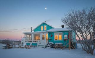 Coastal Charm with River View - La Capitainerie - 0