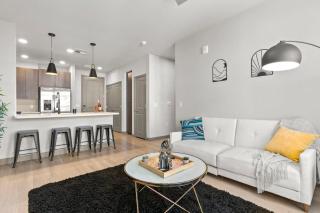 Cozysuites PHX RORO Gym Pool Pets Parking #5 - 5