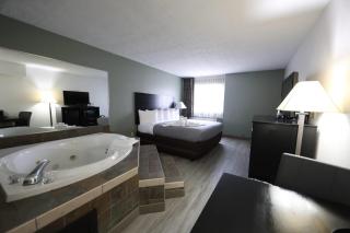 Quality Inn & Suites Mattoon South - 4