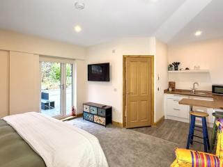 Courtyard Studio 1 - 8