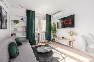 Lumina apartment near Museum of Fryderyk Chopin - 0