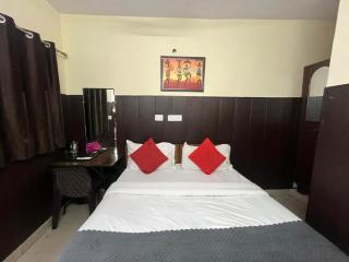 Hotel South Delhi Near Embassy - 5