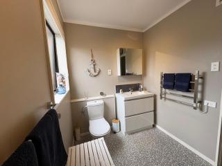 Coastal Escape in Raumati South - 1