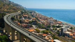 Bright and Panoramic Two-Room Apartment - 9