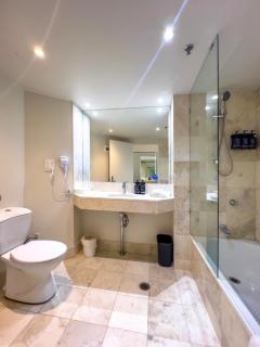 Beachview Zen Apartment with Office Nook - 3