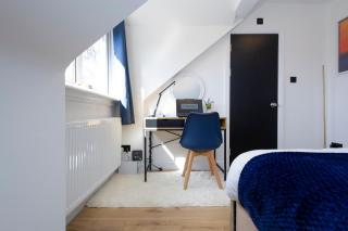 Bournemouth Luxe 3BR-3 Bath-Parking-Walk to Beach-4 Mins drive to train station - 8