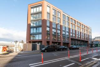 Modern 1BED Birmingham Apartment w Roof Terrace - 6