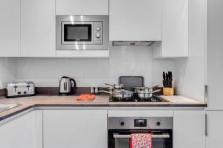 Spacious 2BED Central Birmingham Apartment w WiFi - 8