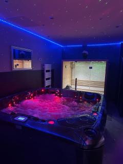 Pure Private Spa Experience for 5 people - 0