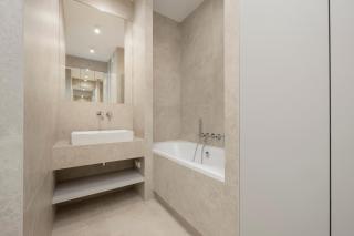 Luxury Apartment with 3 Bedrooms, Balcony and Parking by Renters Prestige - 5