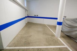 Céntrico y moderno apartamento con aparcamiento - 1
