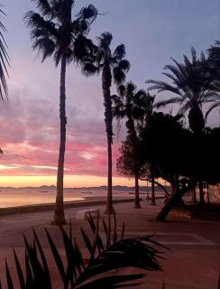 Modern Art Apartment 50m to the Beach - 4