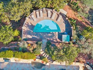 Specials Lux Escape Pool, Hot Tub, Epic Views - 1