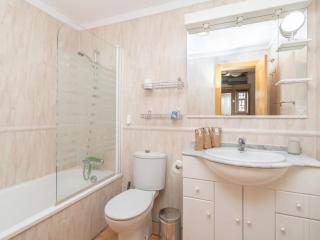 3 bedroom apartment with sea view - 2