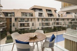 Modern coastal apartment with terrace & pool acces - 9