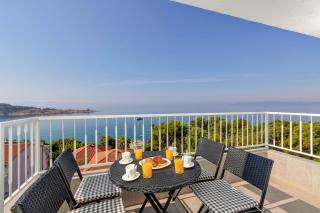 Beachfront Sea View Apartment Apolonia - 0