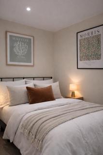 Convenient apartment with Private Garden, Shawbury - 2