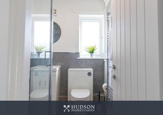 One Bed Apartment in Wellington - 1