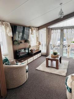 P&T's home from home, PLATINUM Spacious Lodge - Rhyl - 3