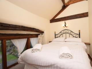 3 Bed in Hope Valley oc-pk432 - Aston - 1