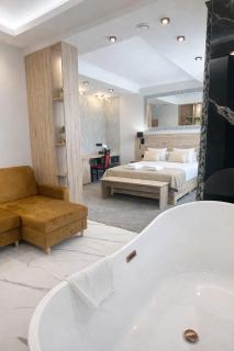 Hotel Ajax - 0