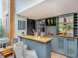 6 Bed in Huddersfield oc-93984 - 8
