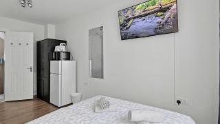 The ground floor Green Oasis, near the station - 1