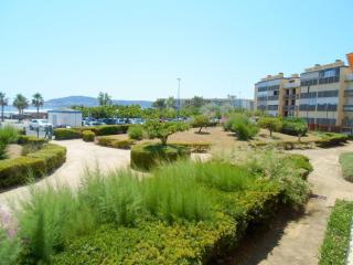 Appartement lumineux près des Thermes avec balcon et WIFI - FR-1-503-68 - 2