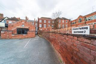 Modern 2 En-Suite Bedrooms Worcester, Free Parking - 4