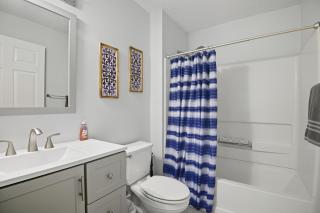 Modern Pool Latte Bar Walk to Beach - 3