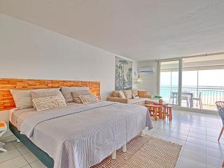 Studio Spacieux avec Vue Mer et Piscine - FR-1-734-34 - 3