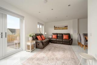 Heather Way 4 Bedroom House - Mayfield, Dalkeith - 6