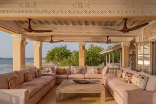 Amani House 5 bedrooms sleeps 10 - 4